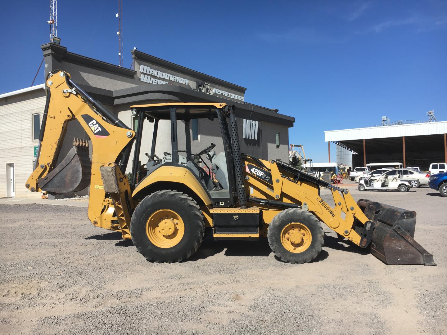 ./imagenes/INVOICE/2019/17135/RETROEXCAVADORA CAT 420F (3).JPG